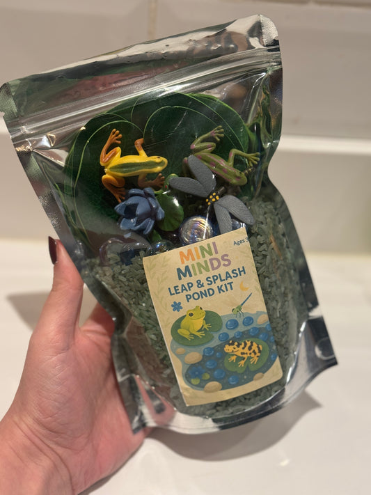 Leap & splash frog pour & play sensory play kit
