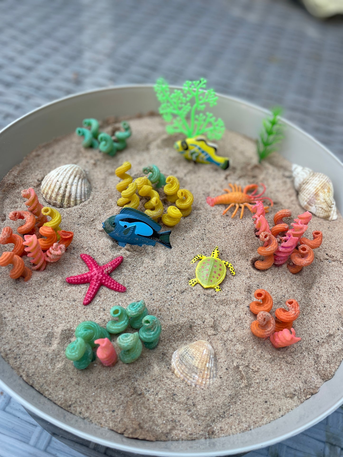 Sea, Play, do sand & coral under the sea pour & play sensory small world kit