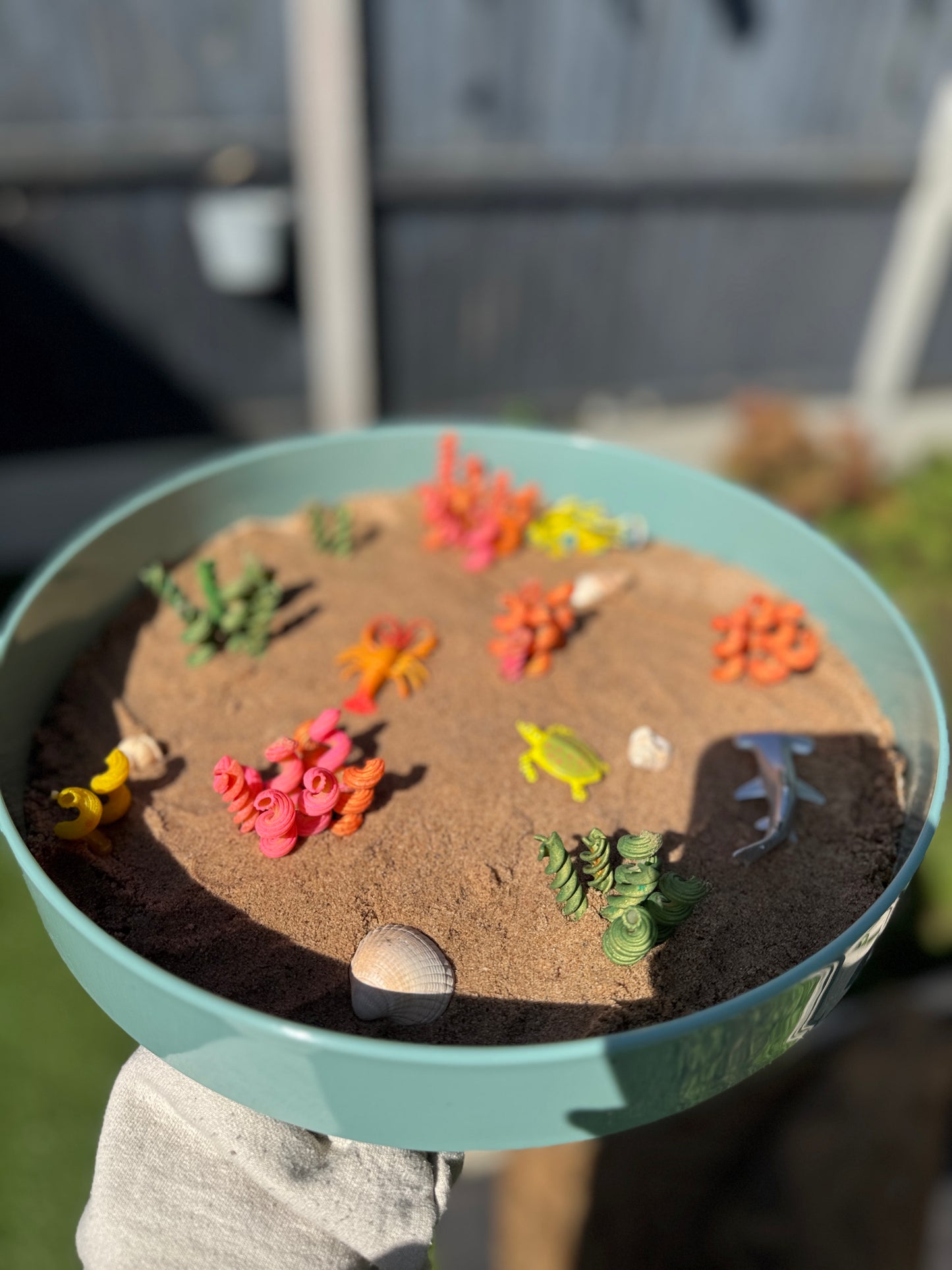 Sea, Play, do sand & coral under the sea pour & play sensory small world kit