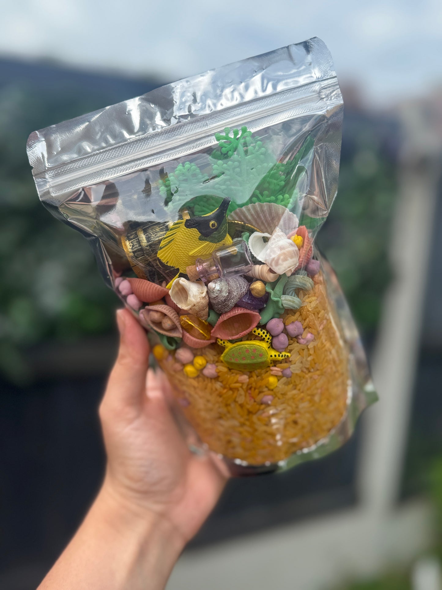 Taste of the Caribbean Ocean treasures under the sea sensory kit pour & play