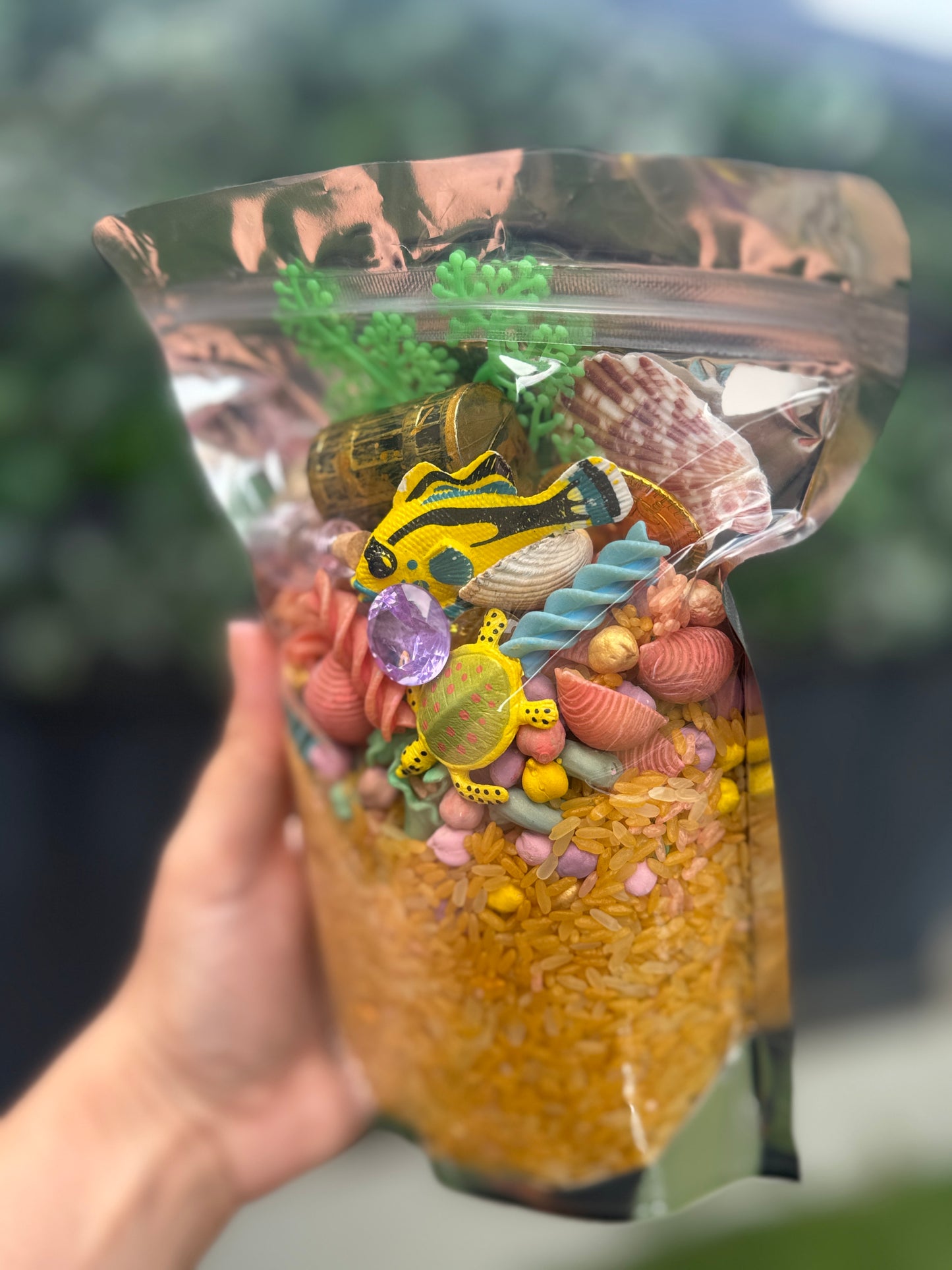 Taste of the Caribbean Ocean treasures under the sea sensory kit pour & play