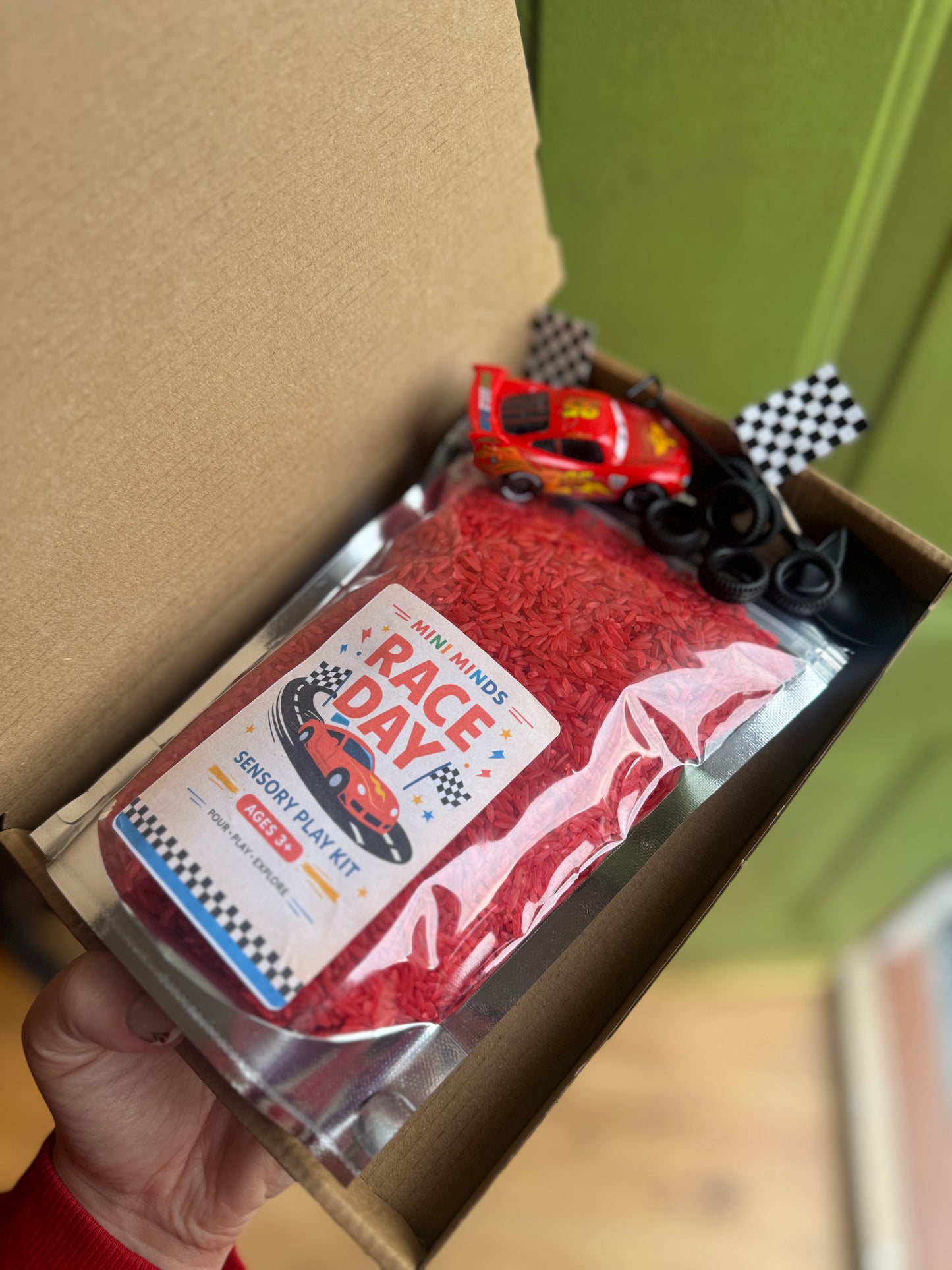 Race day cars sensory kit pour & play
