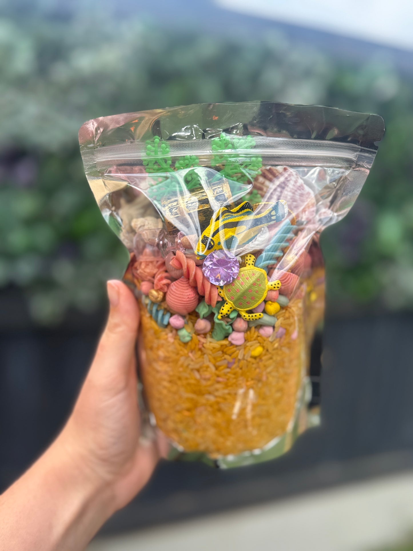 Taste of the Caribbean Ocean treasures under the sea sensory kit pour & play