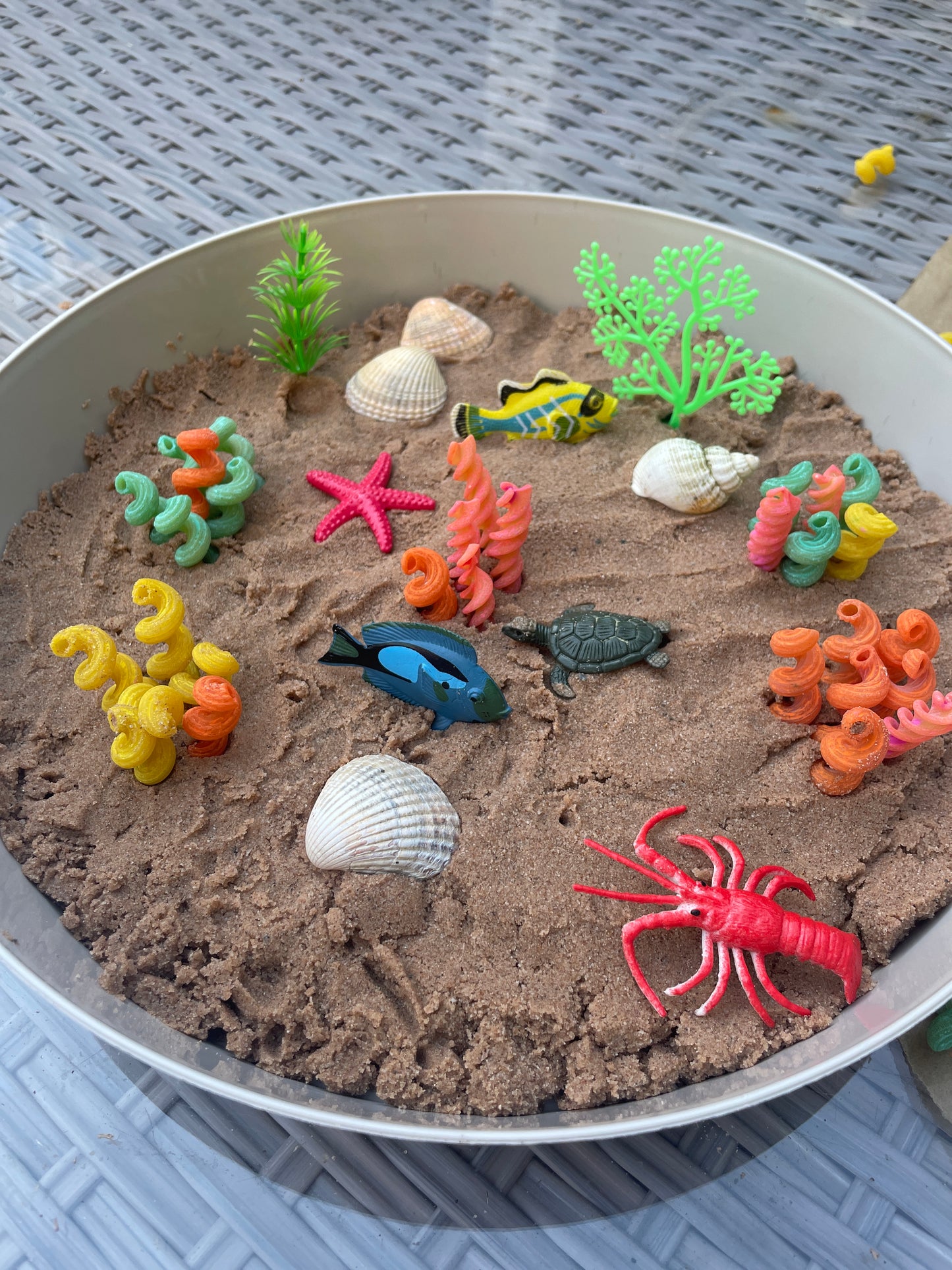 Sea, Play, do sand & coral under the sea pour & play sensory small world kit