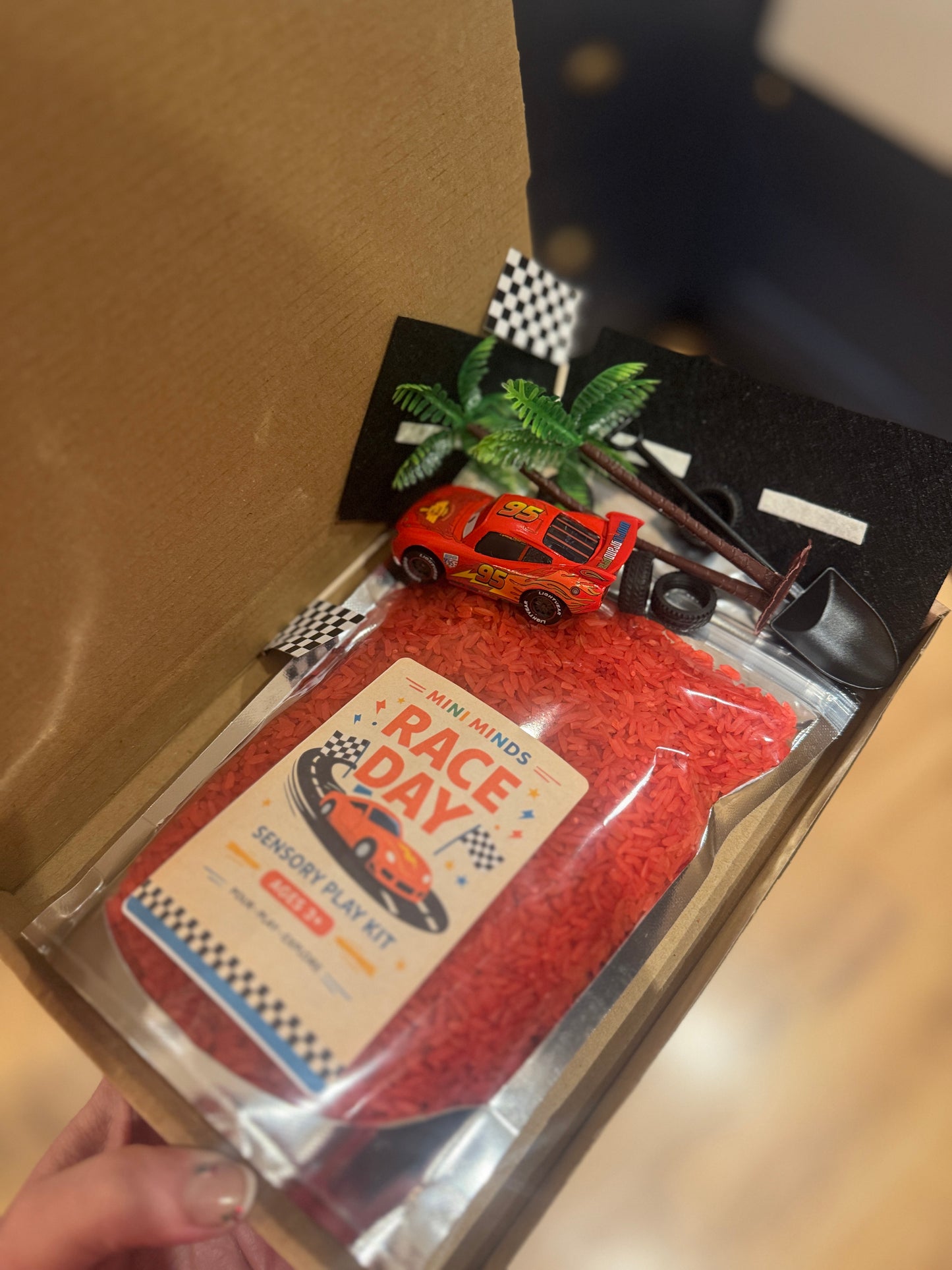 Race day cars sensory kit pour & play
